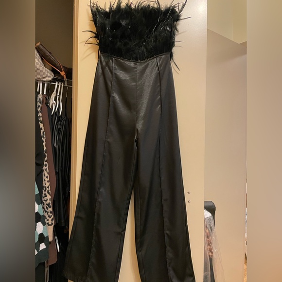 Elegant satin jumpsuit - Picture 1 of 6